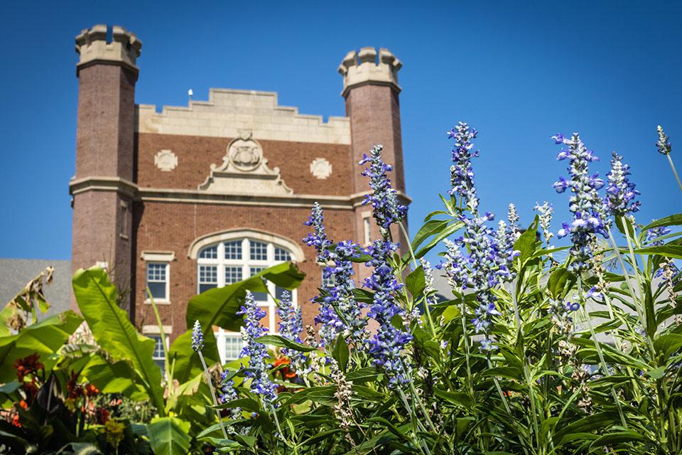 MBEA honors current, retired faculty at summer conference